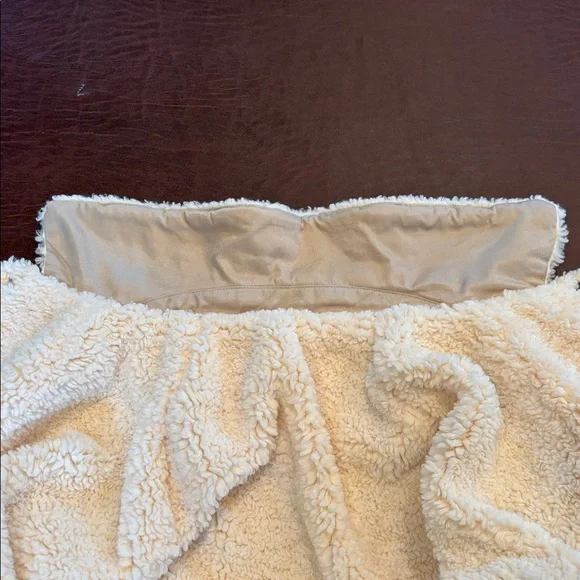Women’s Free People Cream Sherpa Jacket in Medium - Picture 13 of 15